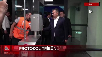 Iğdır Valisi Turan, protokol tribününe elektronik biletle giriş yaptı