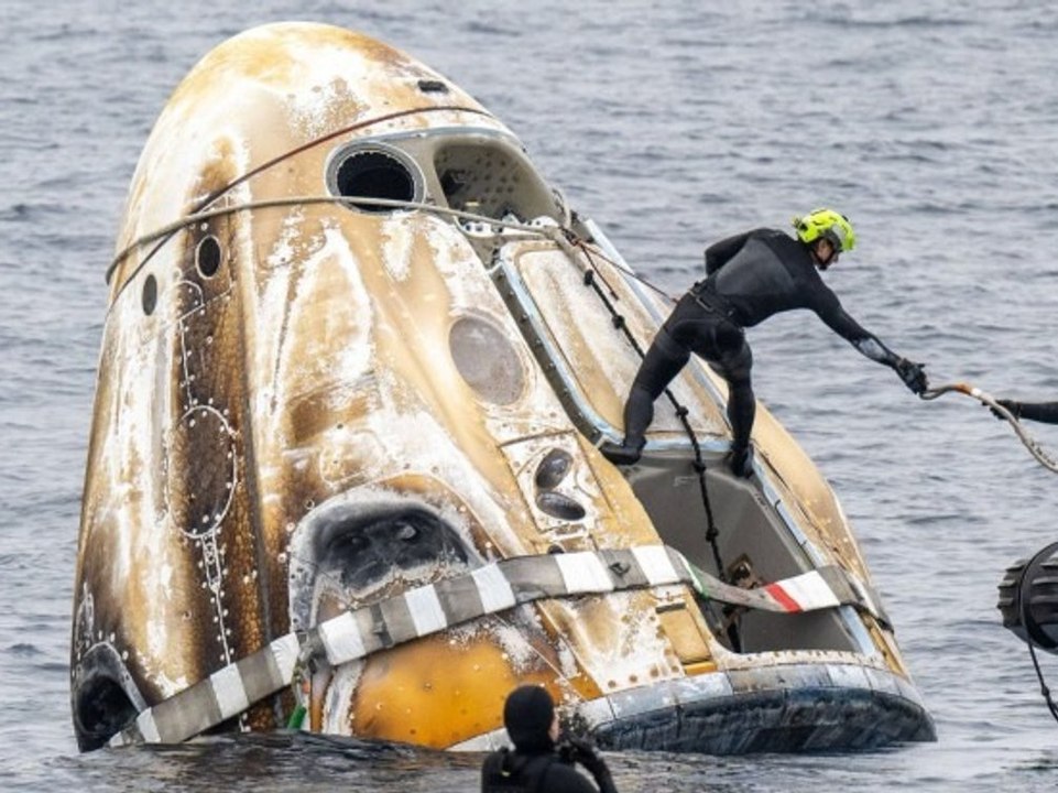 Nach 18 Stunden: Astronauten von Raumstation auf der Erde gelandet