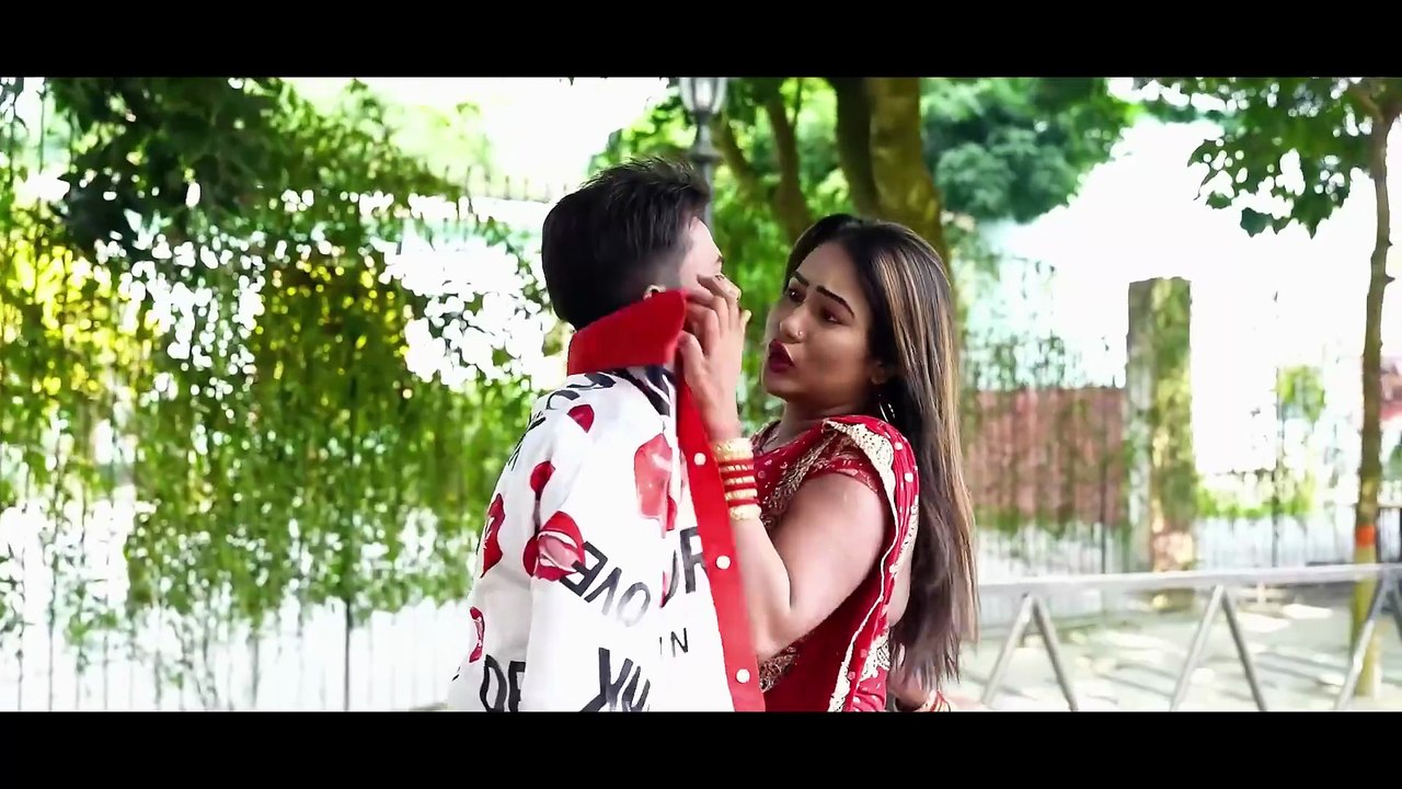 Komorer Bicha  কোমরের বিছা  Hero Alom & Riya Moni  New Bengali Song  Bangla New Song 2025 - Hero Alom OFFICIAL