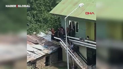 İki aile arasında tekmeli, yumruklu, sopalı kavga!