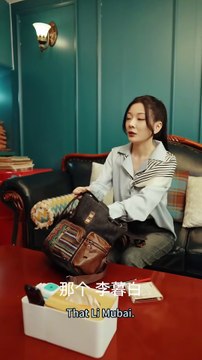 Her Past-Life Vampire Husband Awoke—She Ran, He Kissed, He Swore Never to Let Go