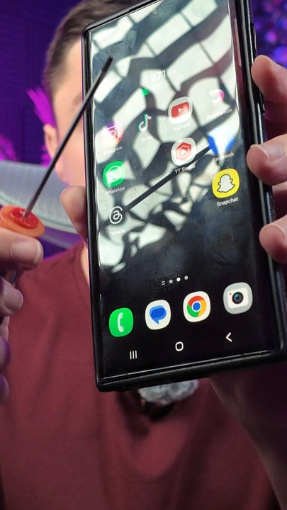 Si tu trouves que ton téléphone bug fait ça ! #astuce #astuces #tips #tipsandtricks #smartphone #téléphone #tech #astucetech