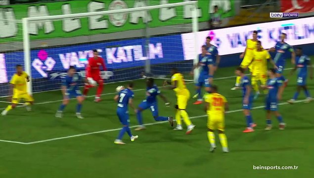 ÖZET Çaykur Rizespor 0-3 Göztepe