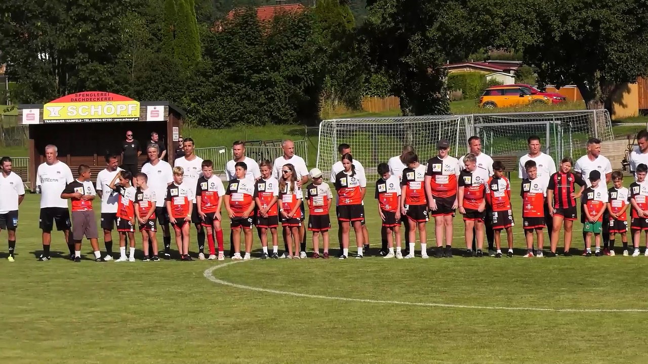 Legendenspiel in Hainfeld SC Hainfeld trifft   auf Copa Pelé