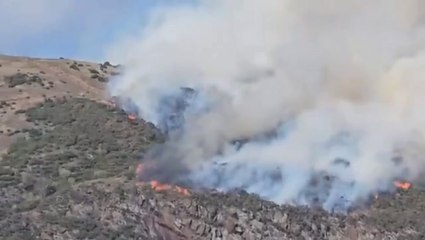 Huge fire sweeps across landmark Arthur’s Seat in Edinburgh