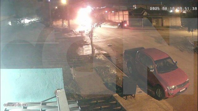 Vídeo mostra perseguição, batida e fuga do motorista no Bairro Cascavel Velho