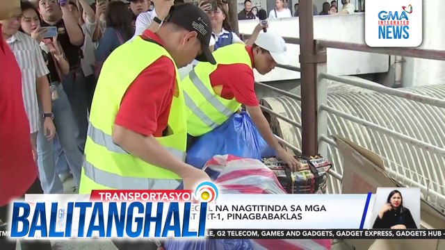 Puwesto ng mga ilegal na nagtitinda sa mga istasyon ng MRT-3 at LRT-1 pinagbabaklas ng DOTr at MMDA | Balitanghali