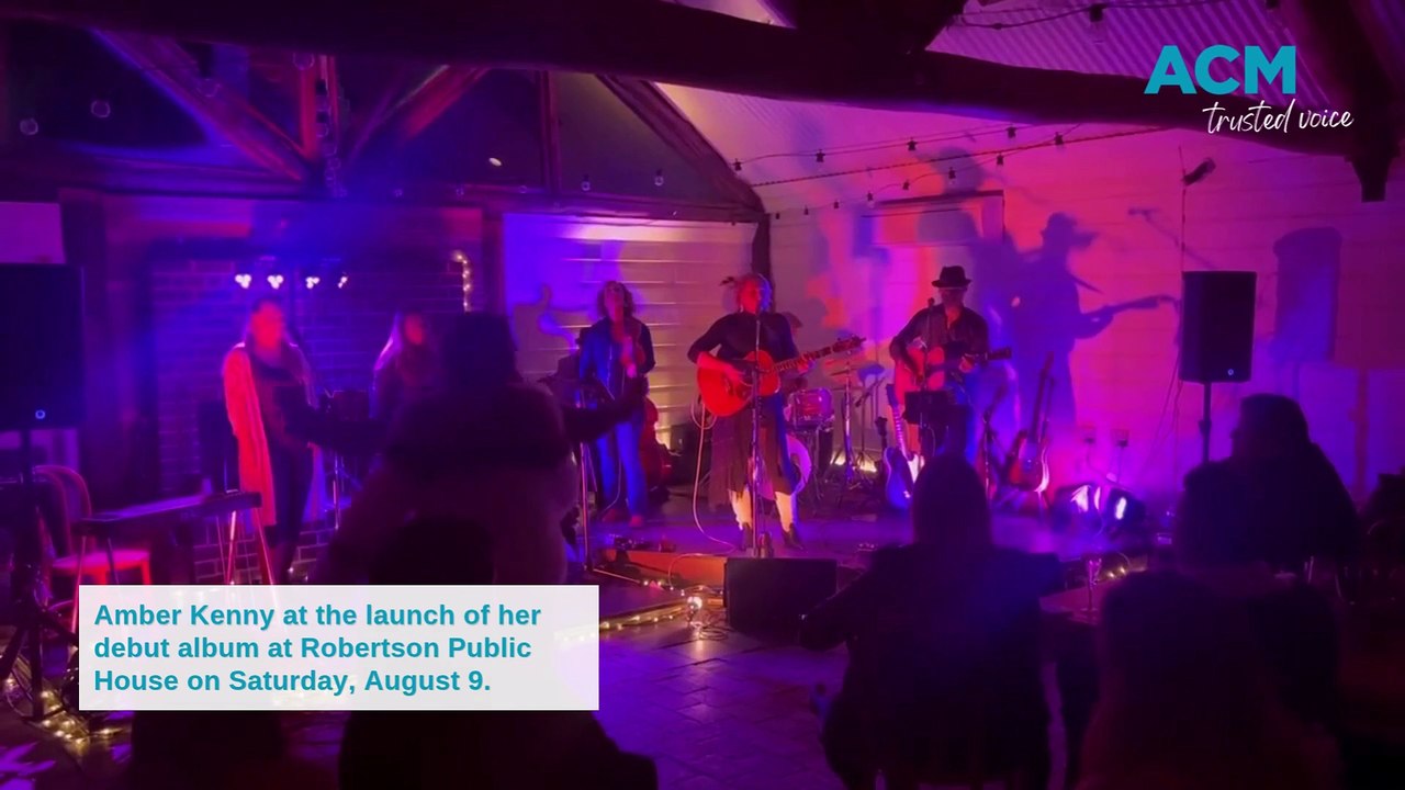 Amber Kenny at Robertson Public House