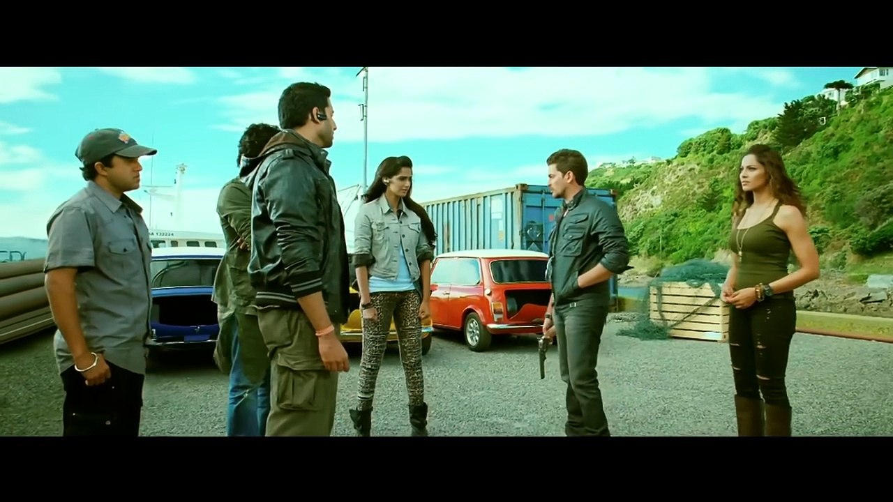 Players _ Naina ने Spider को मारकर लिया अपना बदला! _ Abhishek Bachchan, Bipasha Basu Movie Part 01