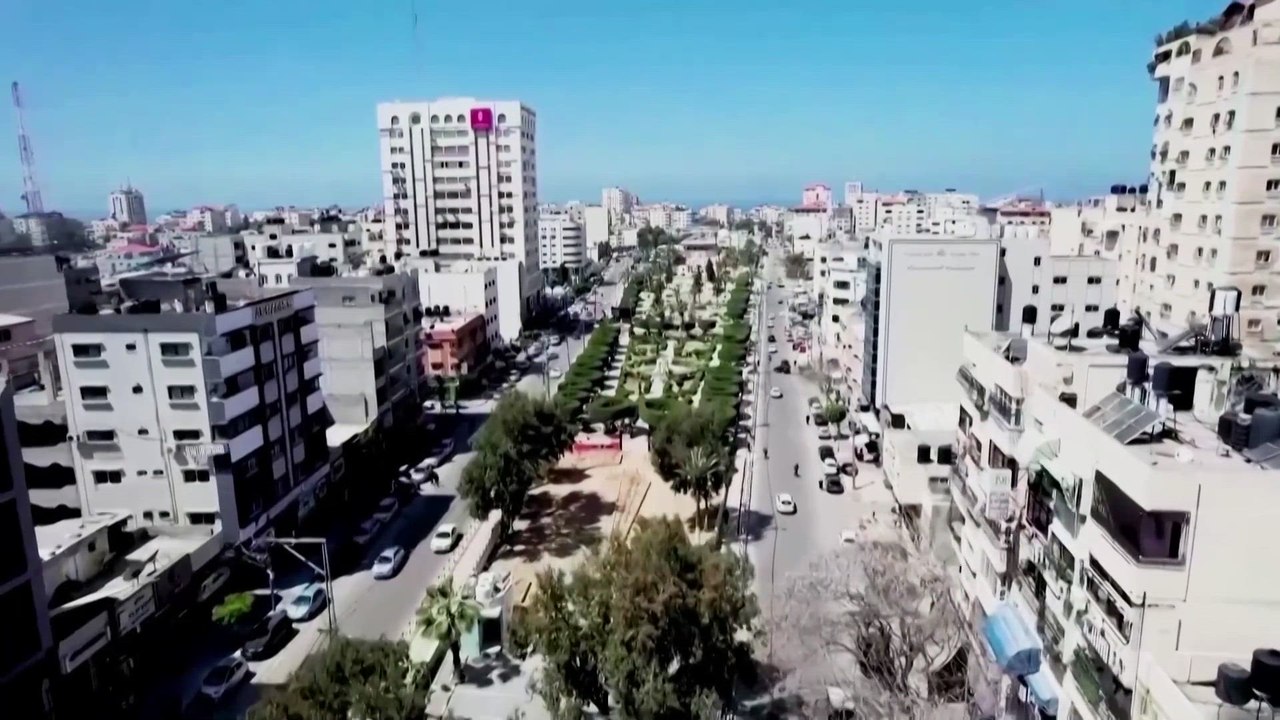 Drone footage and drone comparing Gaza from before and during the conflict