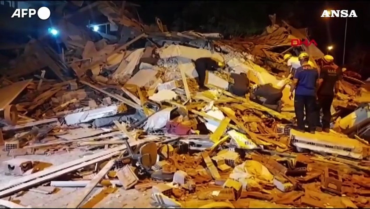 Trema la terra in Turchia, scossa di magnitudo 6.1 nell'ovest del Paese