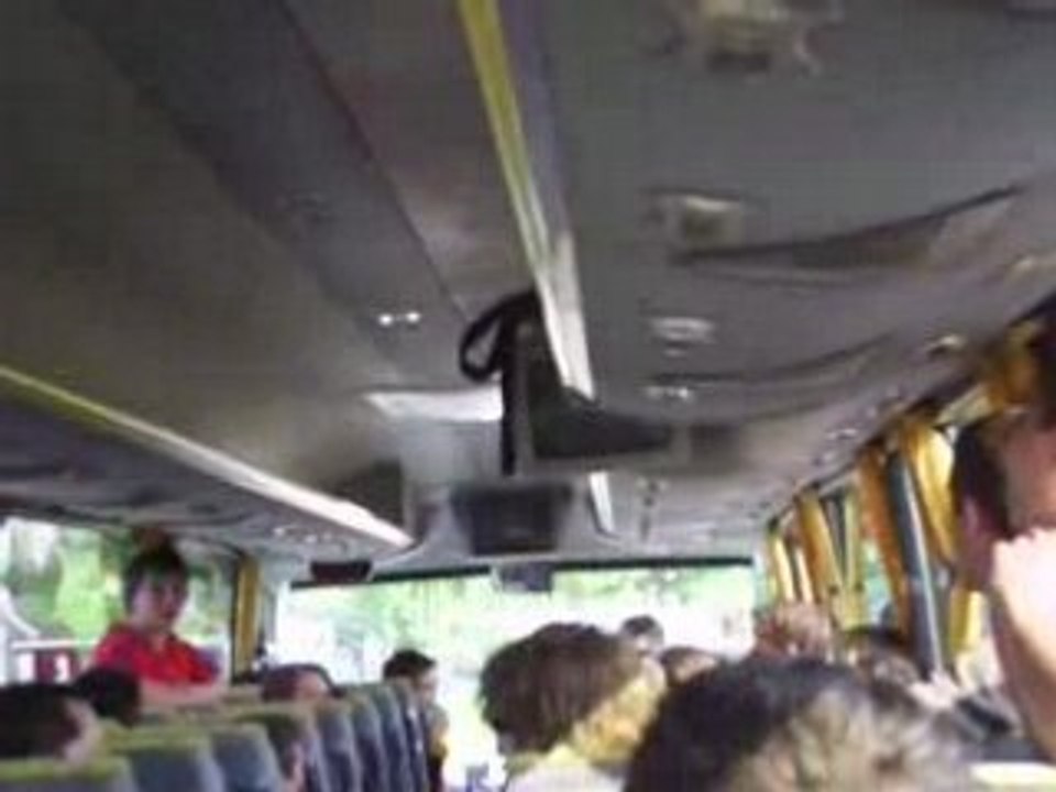 ds le bus pour la manif