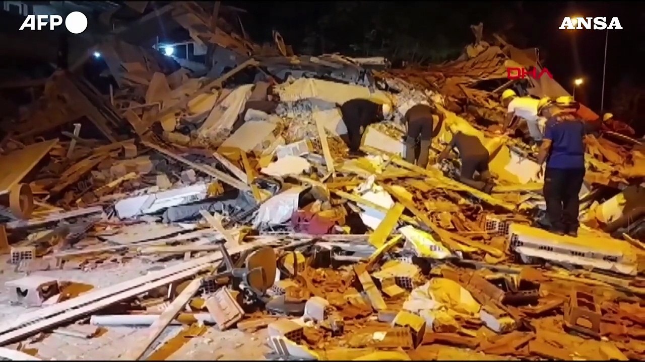 Trema la terra in Turchia, scossa di magnitudo 6.1 nell'ovest del Paese