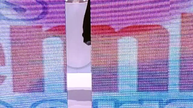 Dany Brillant et Sacha Distel — “Le temps du muguet” — Dany Brillant et Sacha Distel (F. Lemarque) | Chantons ensemble contre le Sida — © 2004 TF1 VIDEO