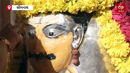 શ્રાવણ માસના ત્રીજા સોમવારે સોમનાથમાં ભક્તોની ભીડ, વન મંત્રી મુળુ બેરા દર્શને પહોંચ્યા