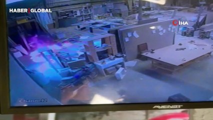 Mobilya atölyesinde kundaklama sonucu yangın: O anlar kamerada