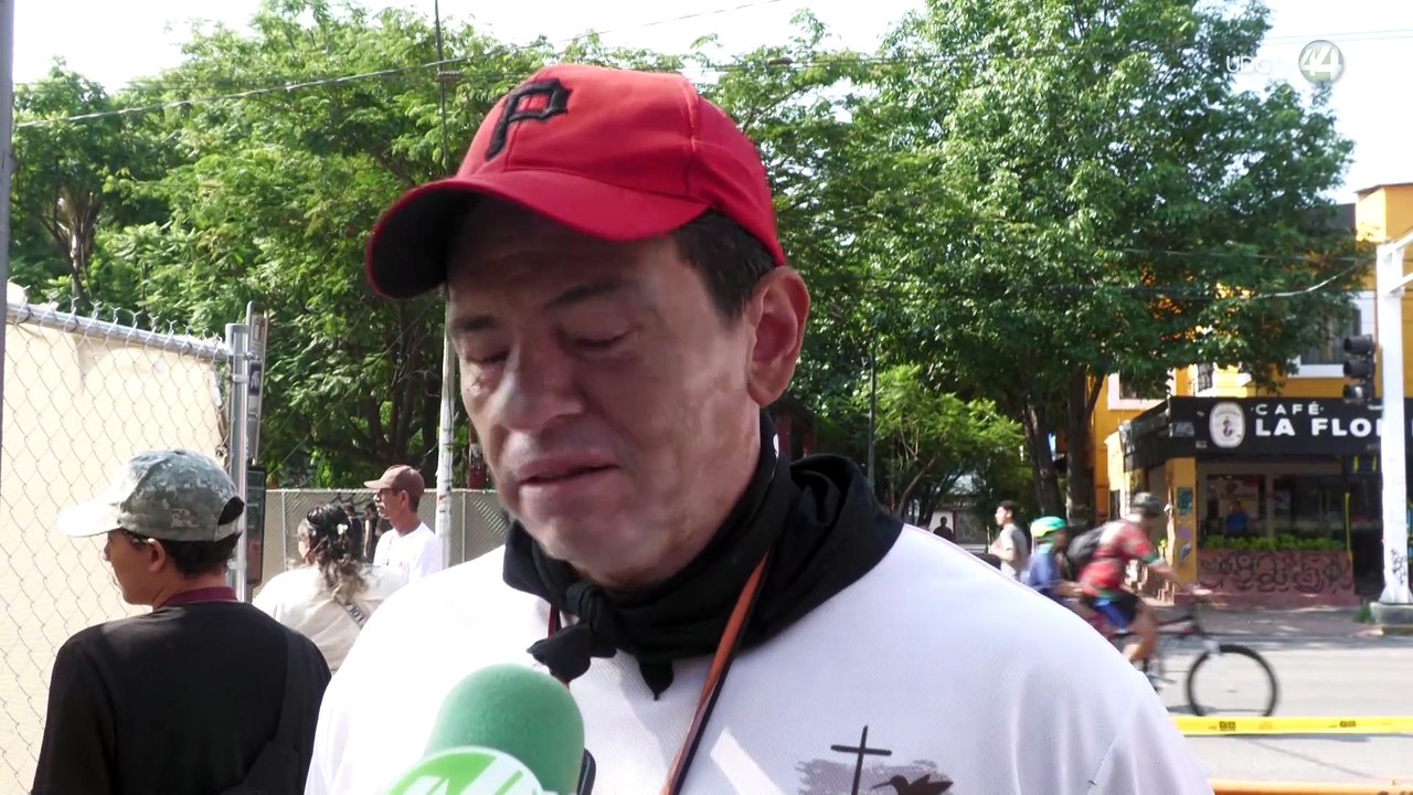 Pegan fichas de búsqueda en torno al parque Rojo y lamentan despilfarro de dinero en remodelarlo