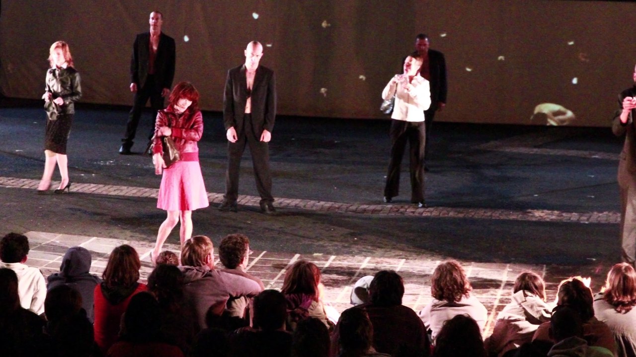 Scène théatrâle Festival de rue Aurignac août 18, 2010