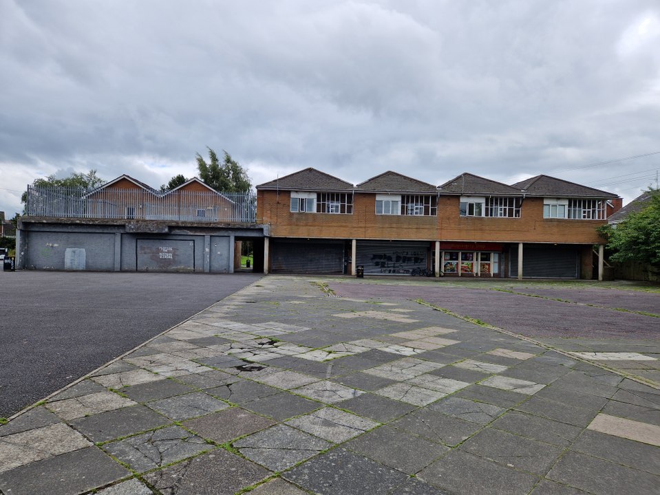 MOYRAVERTY FLATS AND COMPLEX CRAIGAVON