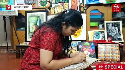 'প্রতিবন্ধী' মেয়েকে শোকেসে রাখতে বলেছিলেন ডাক্তার, সেই ঐশানীর শিল্পকর্মেই শোকেস সাজাচ্ছেন মা