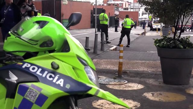 Líderes políticos lamentan la muerte del aspirante presidencial colombiano Miguel Uribe Turbay