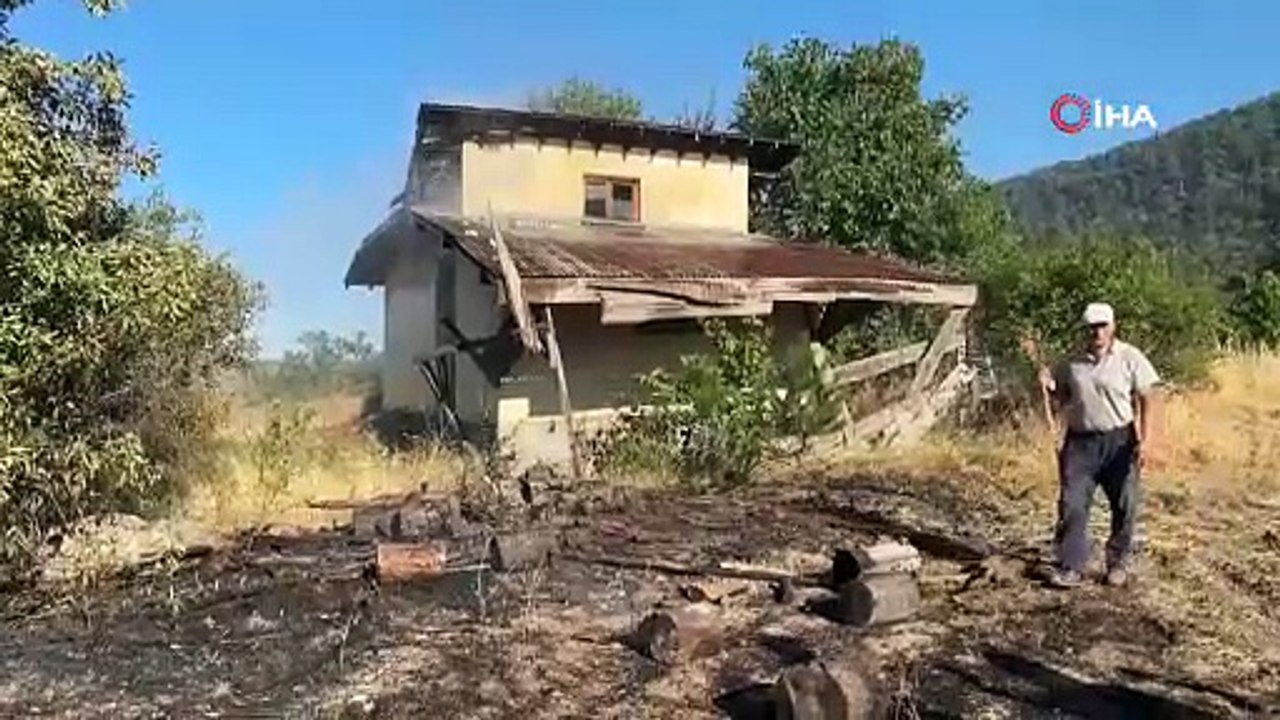 Kastamonu’da korkutan yangın: Samanlık, odunluk ve 30 dönüm arazi yandı