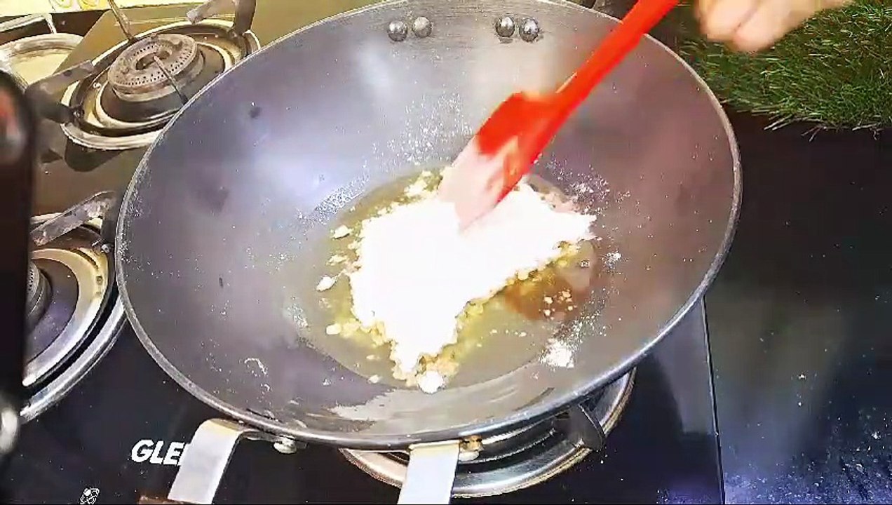 Soft And Delicious Aate Ka Halwa  Recipe /Halwa/Indian wheat Dessert/Atte Sheera