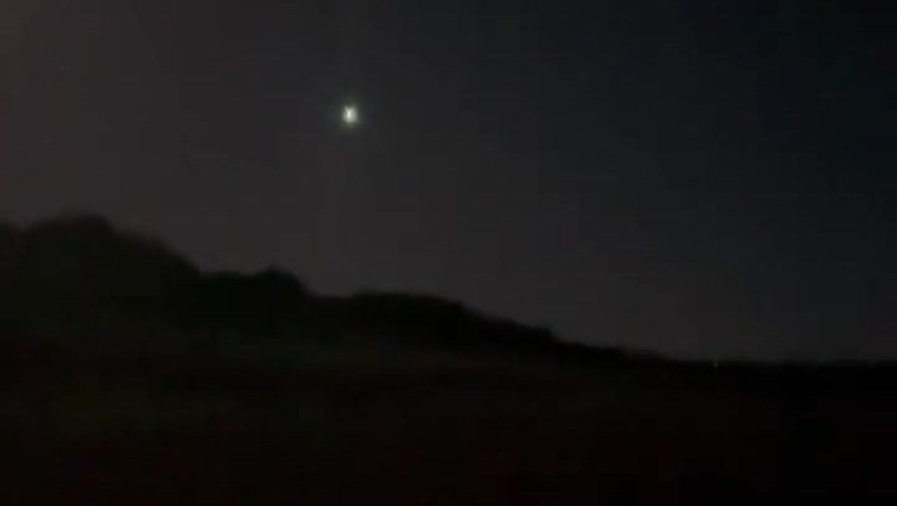 Fiery meteor sighting leaves onlookers in awe across Australia