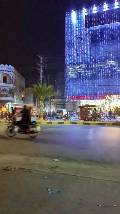 Beautiful Night View of Chase Up Faisalabad |Decorations for 14 August| Decorations for Independence