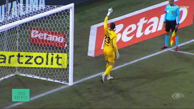 Zoeira Jogo Aberto: Cappellanes cobra aposta de Cicinho após Athletico-PR eliminar São Paulo