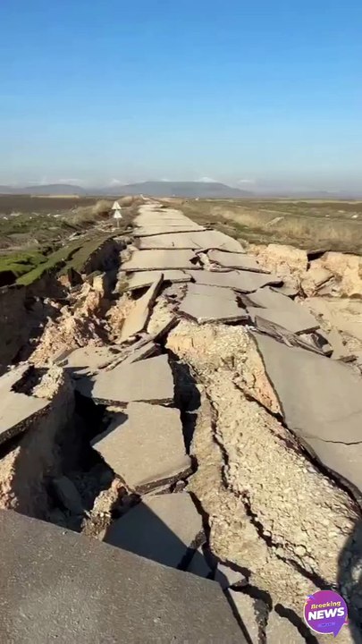 BREAKING: 6.1 Magnitude Earthquake Hits Turkey | 1 Dead, Buildings Collapse in Balıkesir