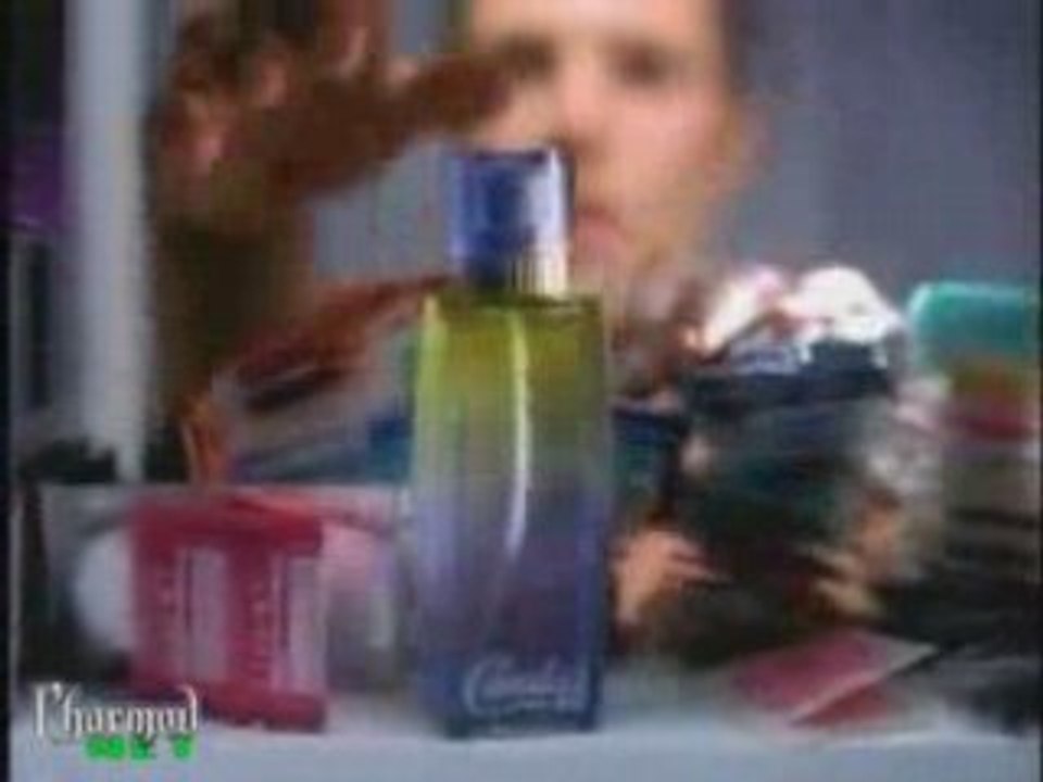 pub Candies avec Alyssa Milano 1