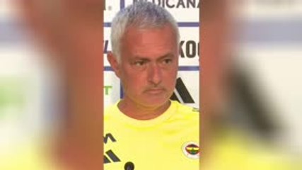 Fenerbahçe - La pique de Mourinho à un journaliste : "Moi aussi, j’ai trois blessés chez les U18"