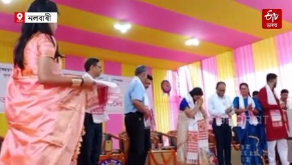 ৰাষ্ট্রীয় পুৰষ্কাৰপ্ৰাপ্ত কন্ঠশিল্পী তৰালী শৰ্মাক ভাস্কৰ ৰত্ন বঁটা ২০২৫ প্ৰদান