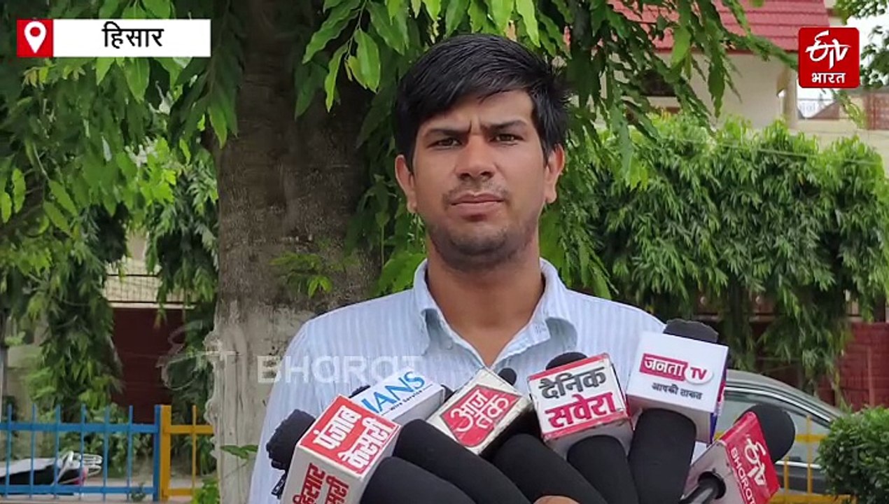 हिसार के पर्वतारोही नरेंद्र कुमार बने "फिट इंडिया मिशन" के एंबेसडर, युवाओं को करेंगे प्रोत्साहित
