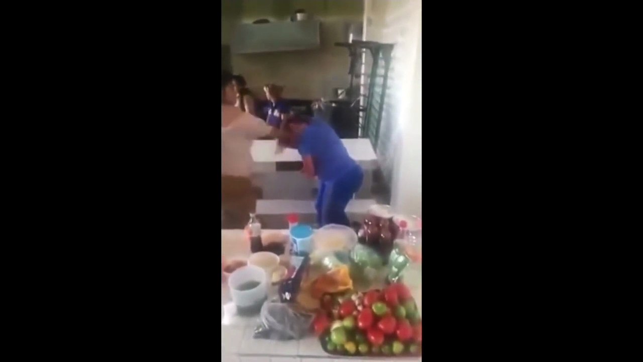 Reclusorio Barrientos Dormitorio 6 Jesica vs Gente de la Abeja