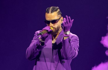 Maluma reprende a una fan por llevar a su hijo pequeño a su concierto sin protectores auditivos