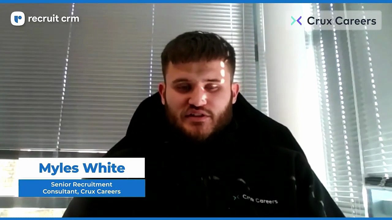 De la CRM-phobie à la CRM-tastique : Crux Careers publie des offres d’emploi dans son sommeil ! 😴