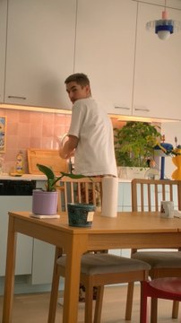 J5 - Un porte sopalin mdrr avec le recul il est trop léger, il faudrait que je pense à intégrer des poids dans les objets qui ont besoin d’être lourd. Mais sinon j’suis plutôt content de celui-ci ! 🌱