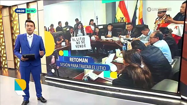 Opositores y cívicos potosinos realizan vigilia para impedir sesión en la que se pretende tratar contrato de litio