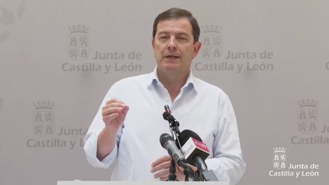 Mañueco responde a Puente tras los ataques al PP por estar de vacaciones y los incendios en toda españa activos