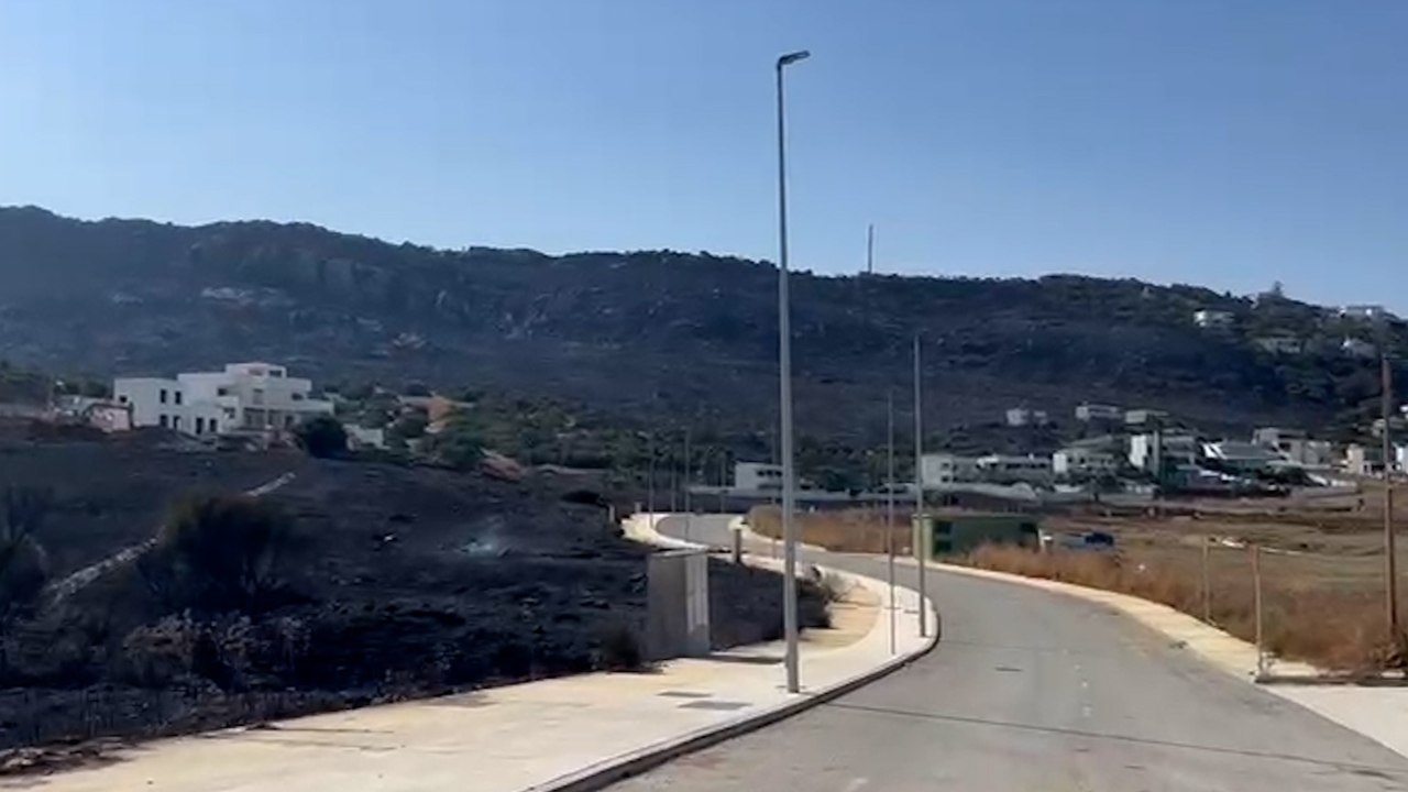 Así está Zahara de los Atunes  (Cádiz) tras el paso del incendio