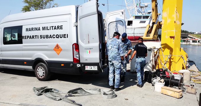 Lido di Spina, il recupero della bomba dal fondale marino