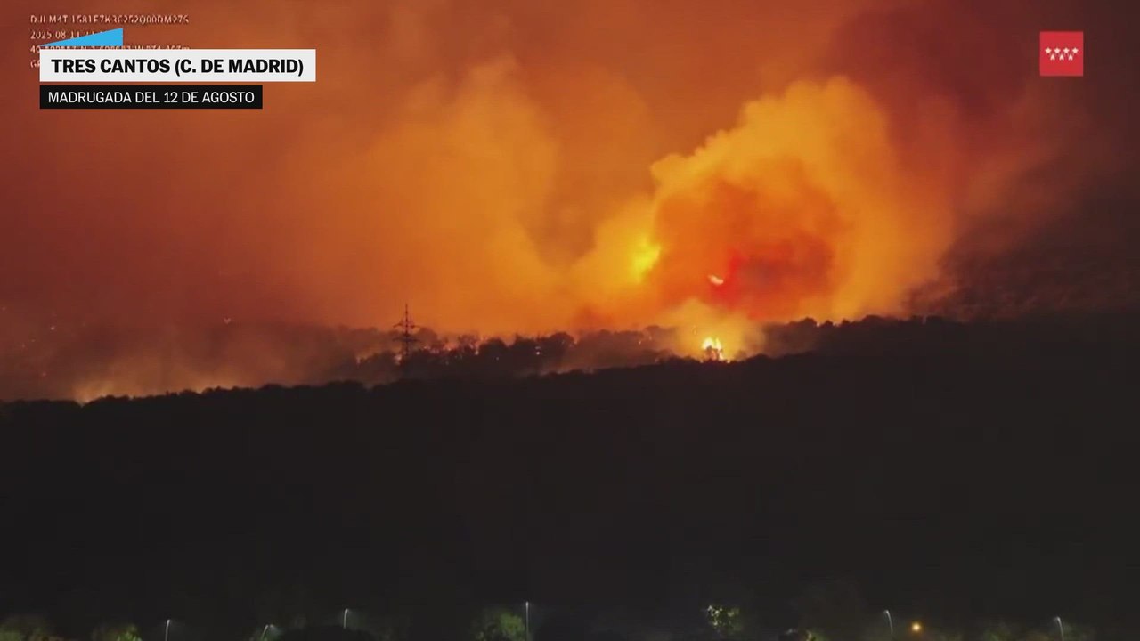 Vecinos desalojados por el fuego en Tres Cantos: "La velocidad del fuego era impresionante"