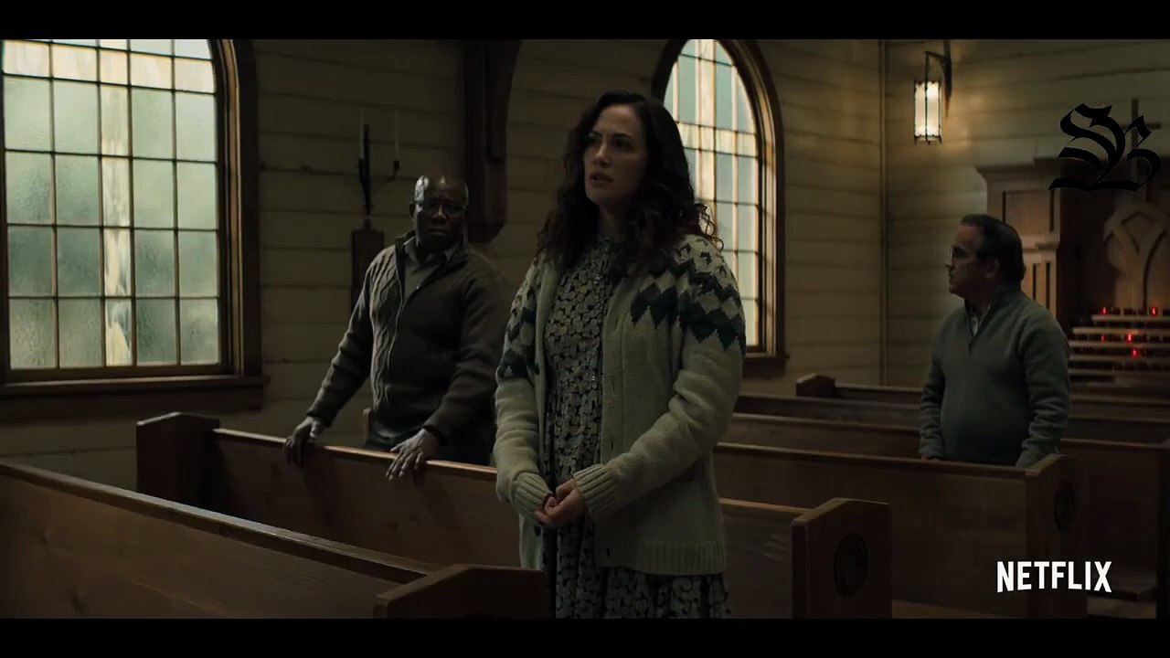 Tráiler de Misa de medianoche, la serie de Netflix