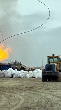 Ce puits de pétrole est foutu... Impressionnant