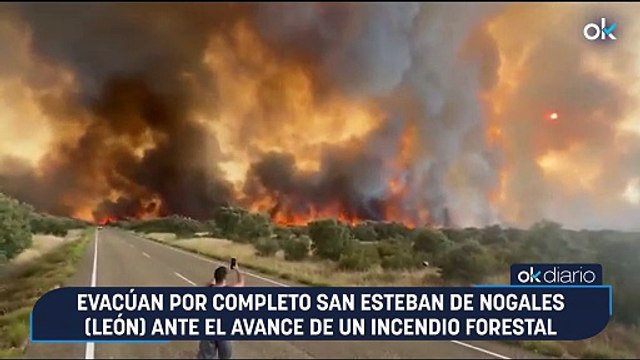 Evacúan por completo San Esteban de Nogales (León) ante el avance de un incendio forestal