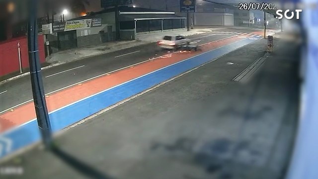 Perseguição, atropelamento e fuga cinematográfica: adolescentes são apreendidos em Ponta Grossa