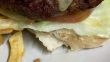 Pepper sauce burger