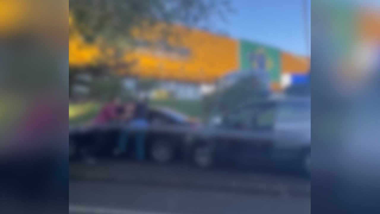 Tapão na cara: Vídeo mostra discussão e tapa na cara após acidente em Cascavel